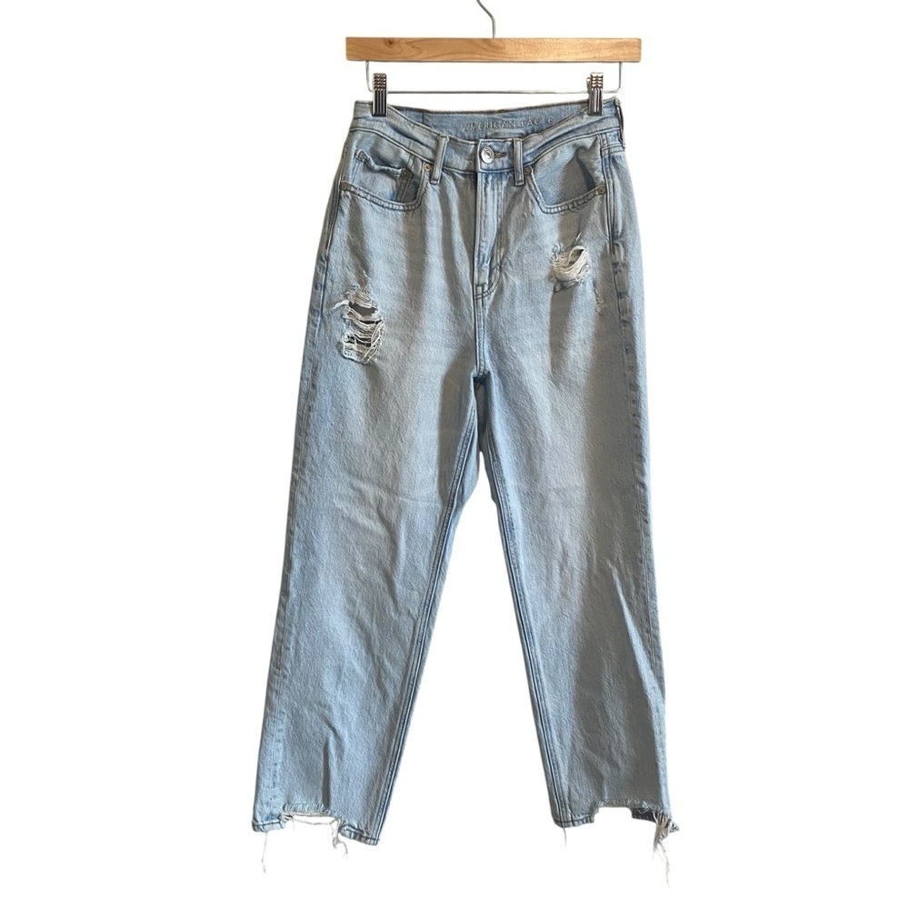 American Eagle Light Wash Distressed Highest Rise 90s Boyfriend Jeans Size 4